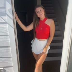 Meet your Posher, Ella